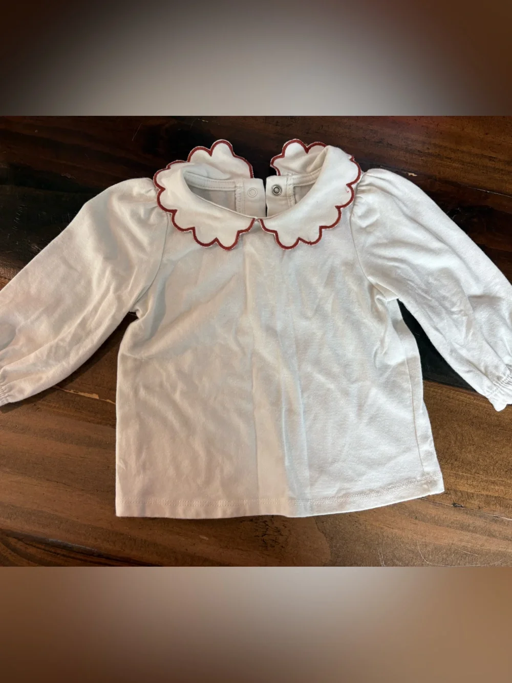 Cat & Jack collar top scalloped